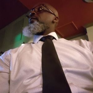 Meet your Posher, Troy